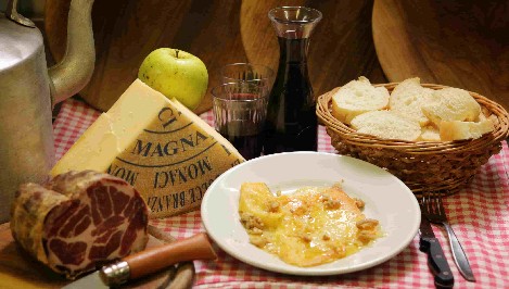 cucina casalinga al Rifugio Stoppani